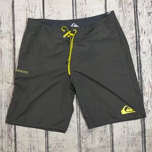 Quiksilver Gray Mens Board Shorts Surfer Bathing Suit Swim Trunks